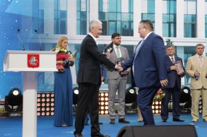 Мэр Москвы Сергей Собянин на торжественном мероприятии, посвященном Дню строителя, поздравил представителей отрасли
